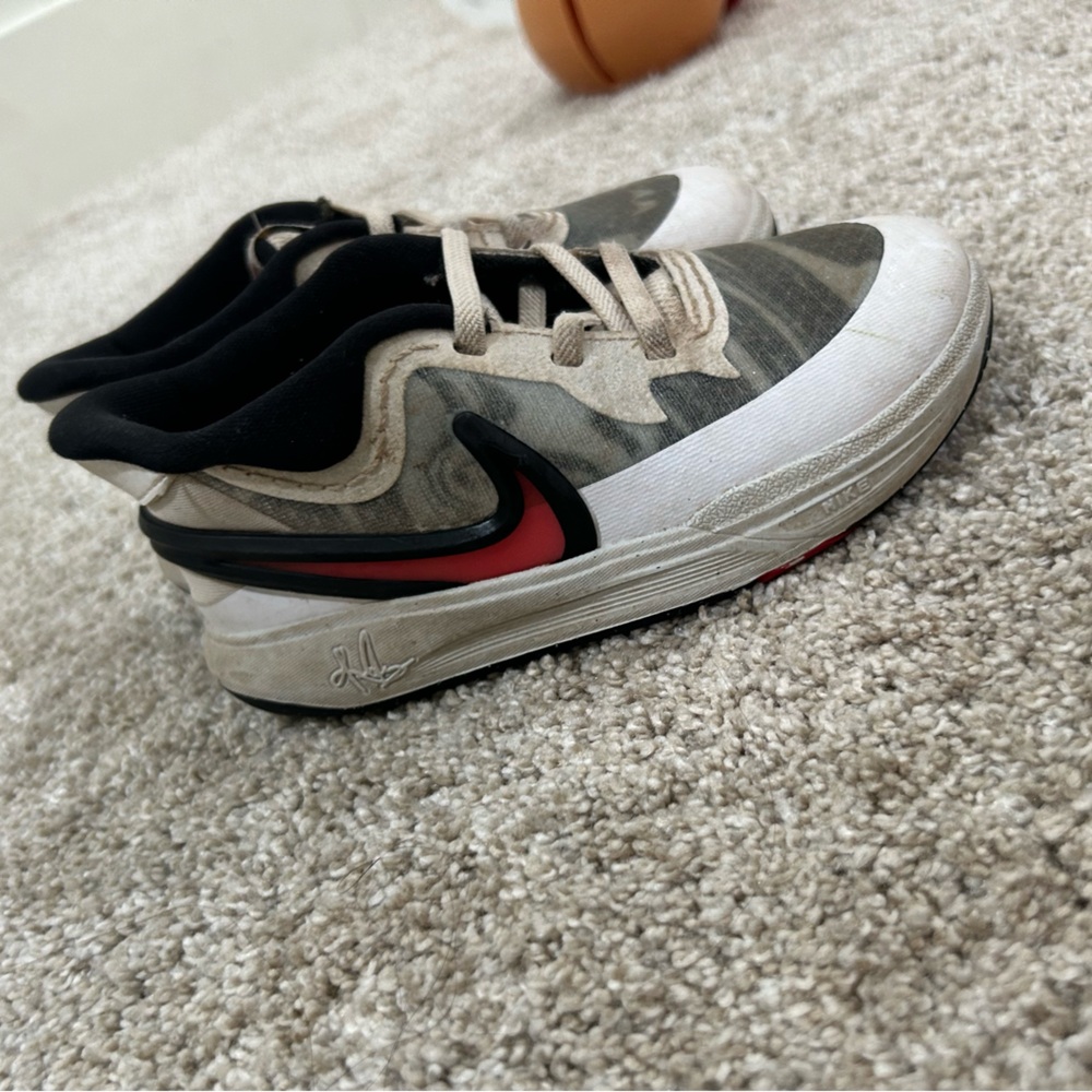 Nike toddler Sneakers 9c - Camo, Black, and Red